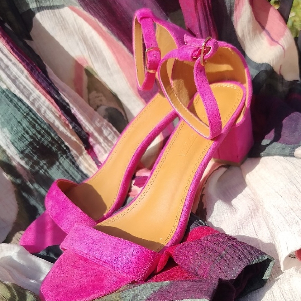 Pink Movie Star Pink Suede Heels By Show How Size 8